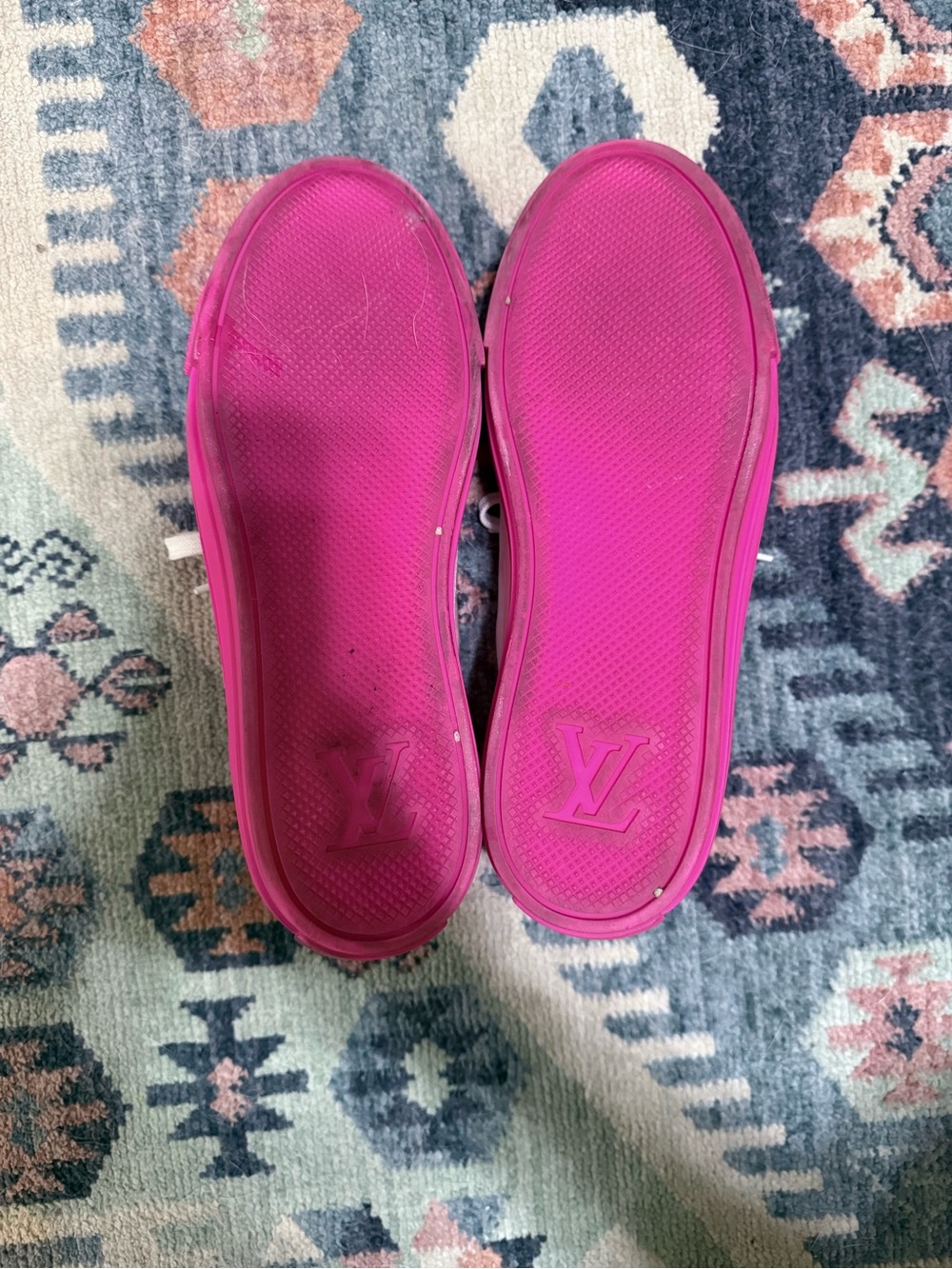 Louis Vuitton White and Pink Monogram Low-Top Sneakers - Picture 5 of 7